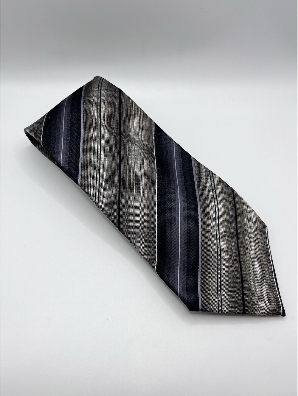 Van Heusen Tie Necktie 100% Silk Handmade Stripe Brown Wide  4"X60"  T1123.1